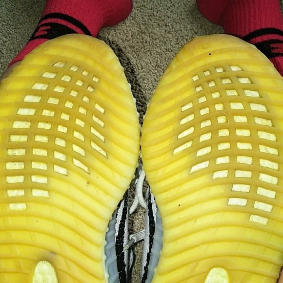 Zebra YEEZY Boost 350 V2 Clothes and shoes in 2019 Streetwear